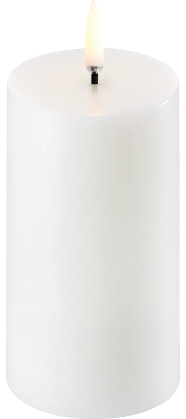 UYUNI LED Kerze Smooth 5,8x10 cm Nordic White