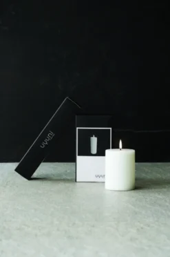 UYUNI LED Kerze Smooth 5,8x10 cm Nordic White