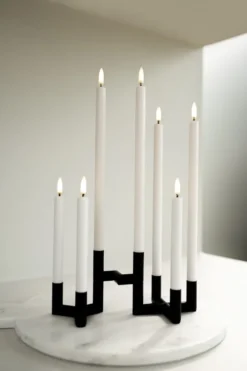 UYUNI Matrix Kerzenständer für 4 Mini Stabkerzen Black