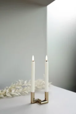 UYUNI Matrix Kerzenständer für 2 Mini Stabkerzen Warm brass