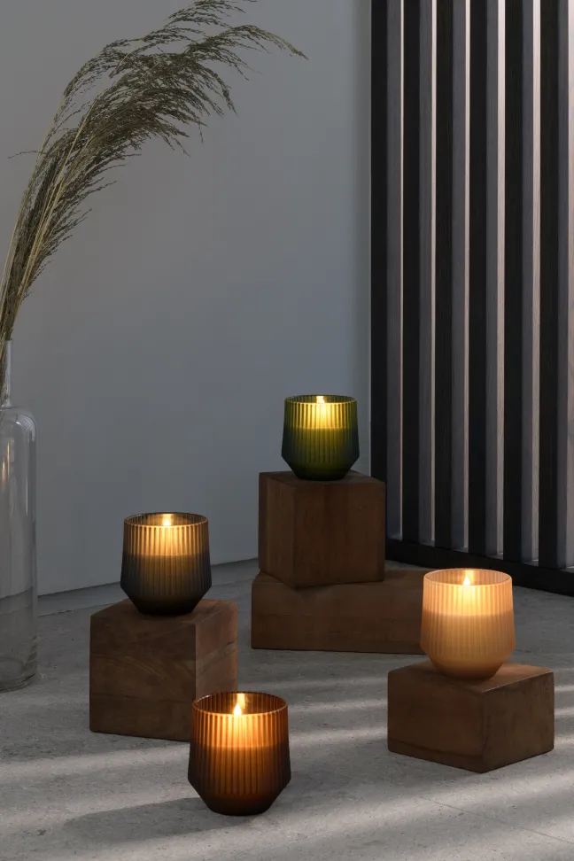 UYUNI Scented LED Duftkerze im Glas 8,5x9,5 cm Harmony Smoke