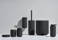 ZONE Denmark Seifenspender Ume klein schwarz