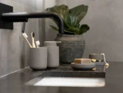 ZONE Denmark Seifenspender Ume klein taupe