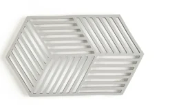 ZONE Denmark Untersetzer Hexagon Warm Grey 24cm
