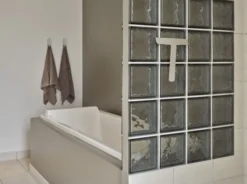 ZONE Denmark Wandhaken Ume hellgrau