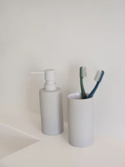 ZONE Denmark Zahnbürstenbecher Solo Soft Grey
