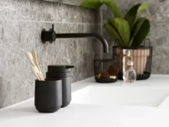 ZONE Denmark Zahnbürstenbecher Time Black