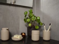ZONE Denmark Zahnbürstenbecher Ume braun