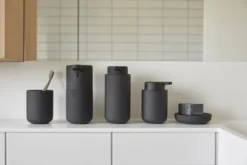ZONE Denmark Zahnbürstenbecher Ume schwarz