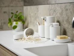 ZONE Denmark Zahnbürstenbecher Ume weiß